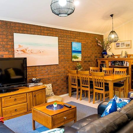 Holiday Home In The Heart Of Anglesea Exterior photo